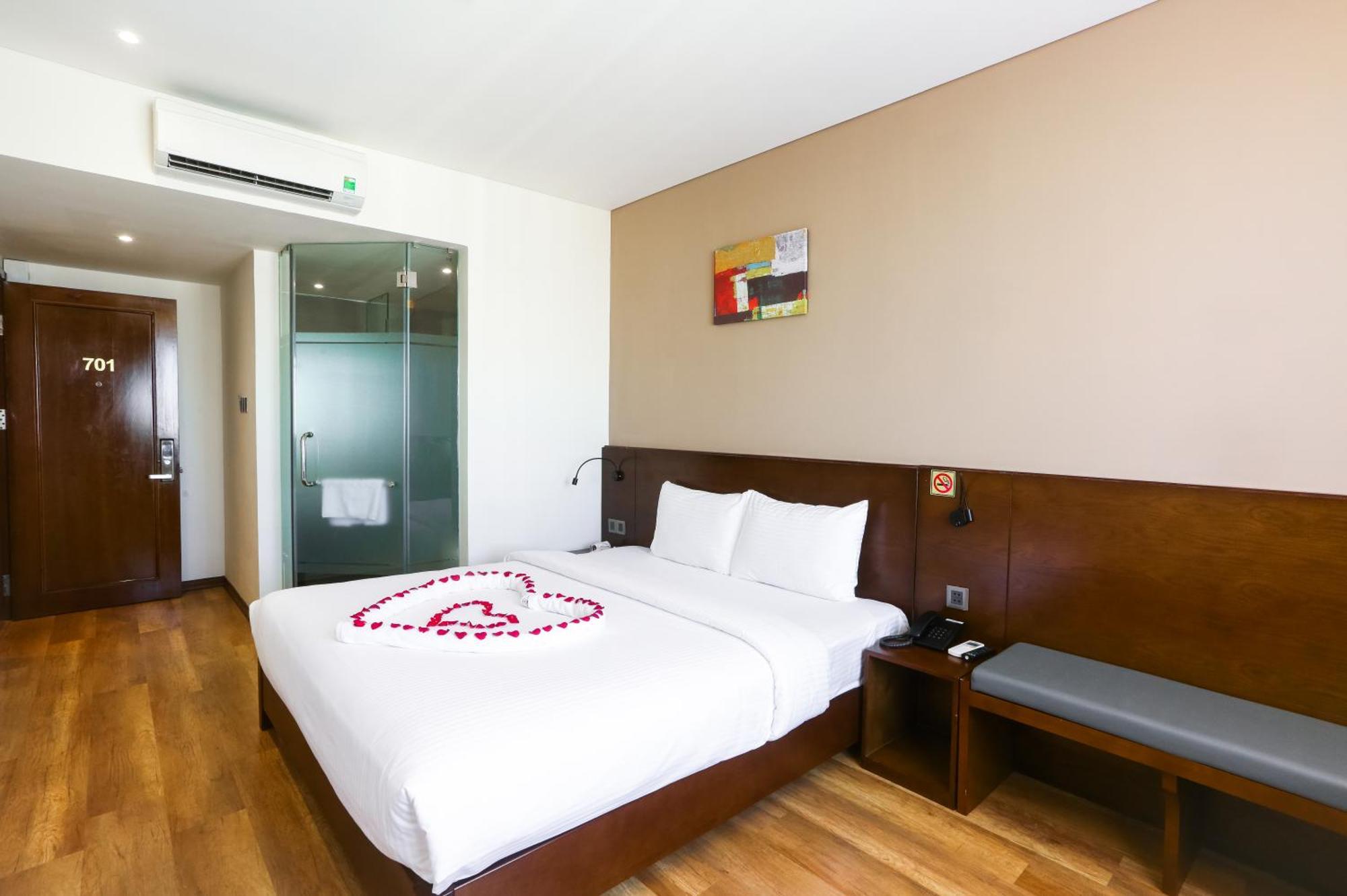 Khách sạn Pink Garden 3*