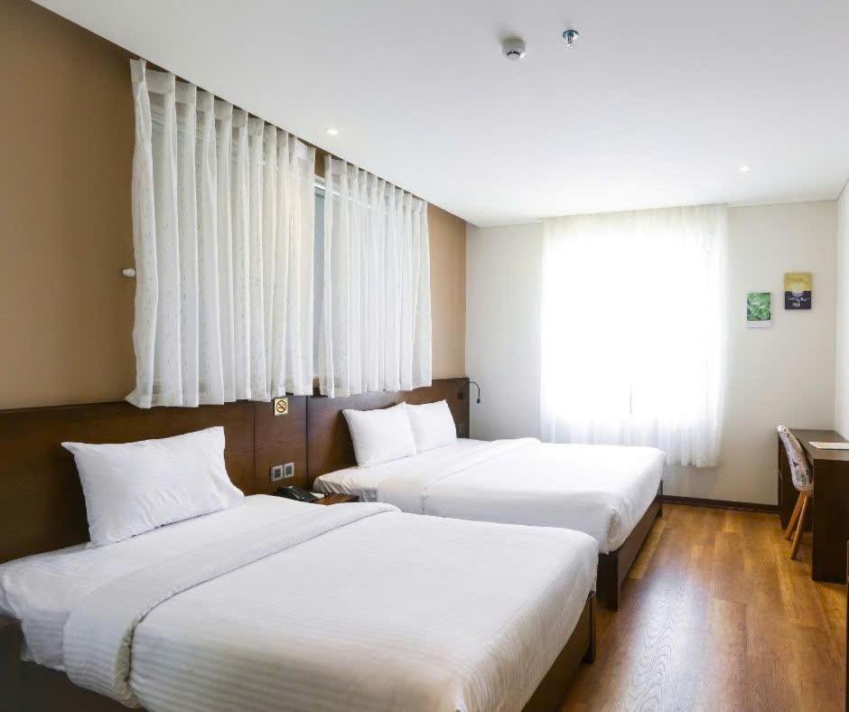 Khách sạn Pink Garden 3*